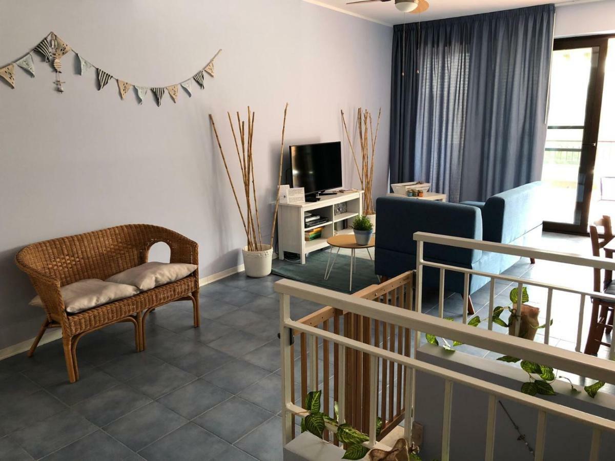 勒托阳尼Light Blue House公寓 外观 照片